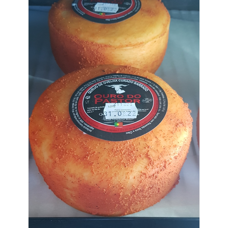 Queijo Ovelha Curado Pimentado Grande Ouro Pastor Queijo Ovelha Curado Pimentado Grande Ouro Pastor